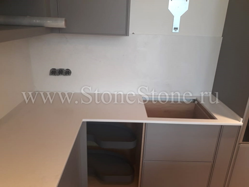 ���������� �� �������������� ����� �������  �� ��������� �������� �� Caesarstone